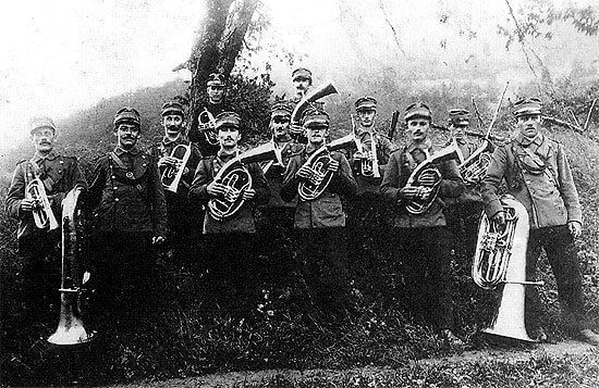 MG Vilters 1913: Erste Uniform